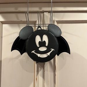 LASRxLOUNGEFLY Vanpire Bat Mickey Convertible Bag